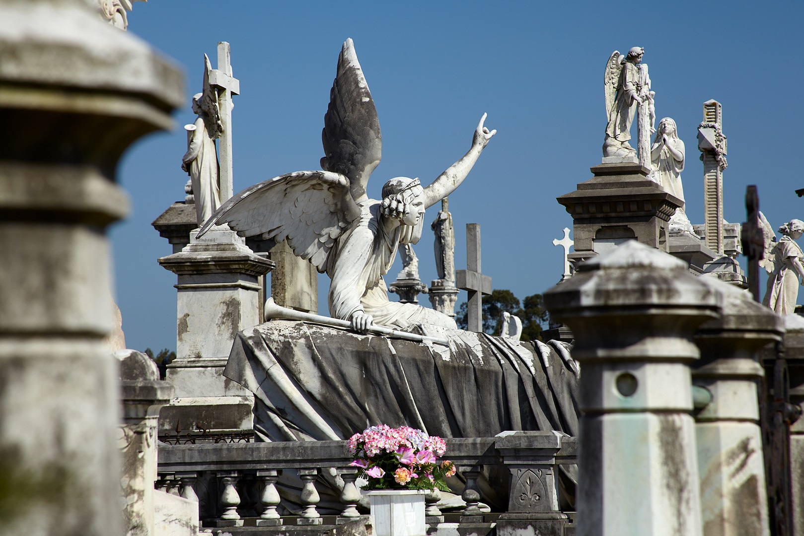 El Ayuntamiento recomienda espaciar las visitas a los cementerios entre el 28 de octubre y el 2 de noviembre
